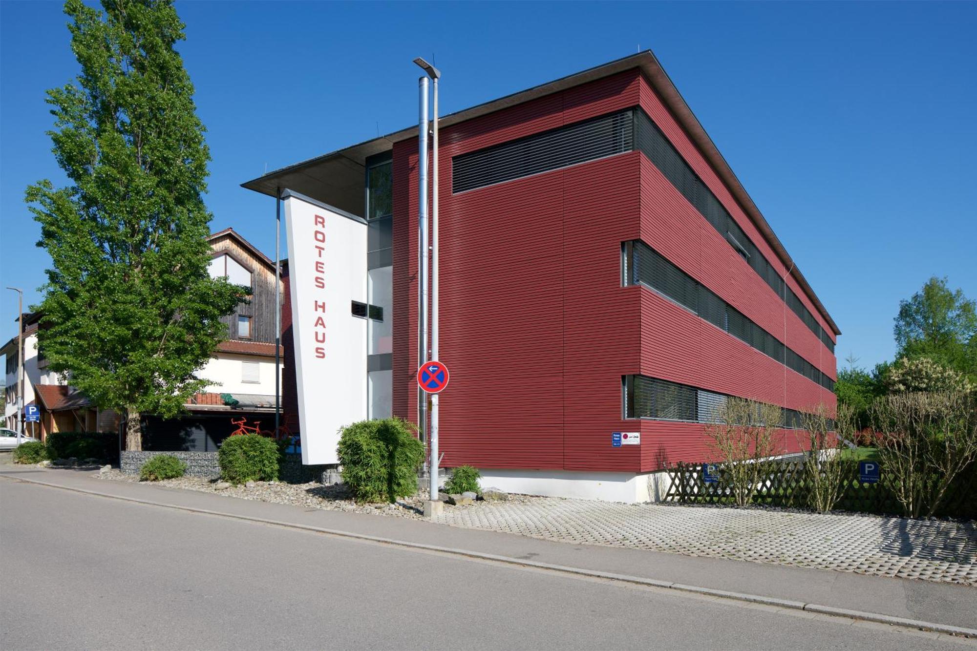 Bed & Breakfast Rotes Haus ユーバーリンゲン エクステリア 写真